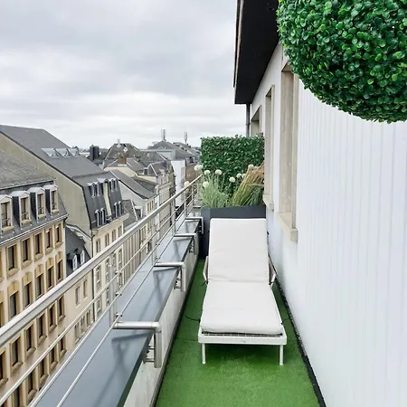 Lägenhet Unique Penthouse Joseph Ii Von Habsburg 1-4 Personnes A Cote De Louis Vuitton *