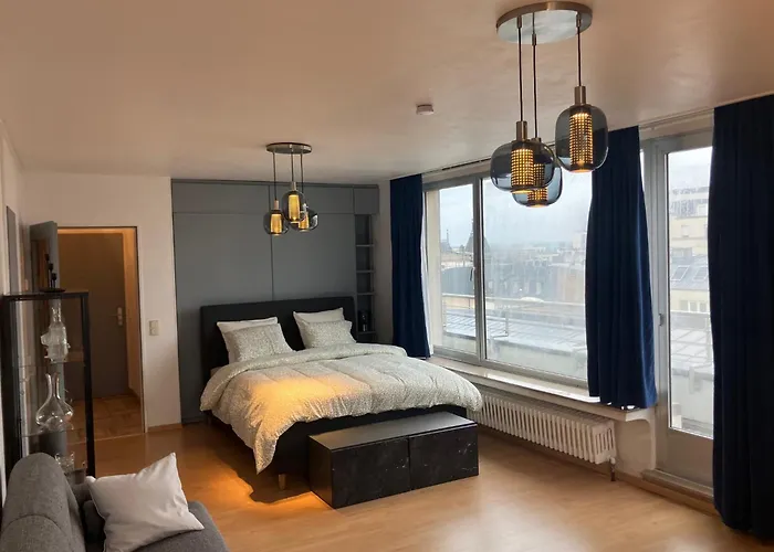 Unique Penthouse Joseph Ii Von Habsburg 1-4 Personnes A Cote De Louis Vuitton Lägenhet *